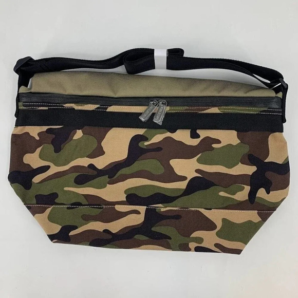 Milesto Camouflage Canvas Medium Multi Pocket Strap Messenger NWT - Picture 2 of 12
